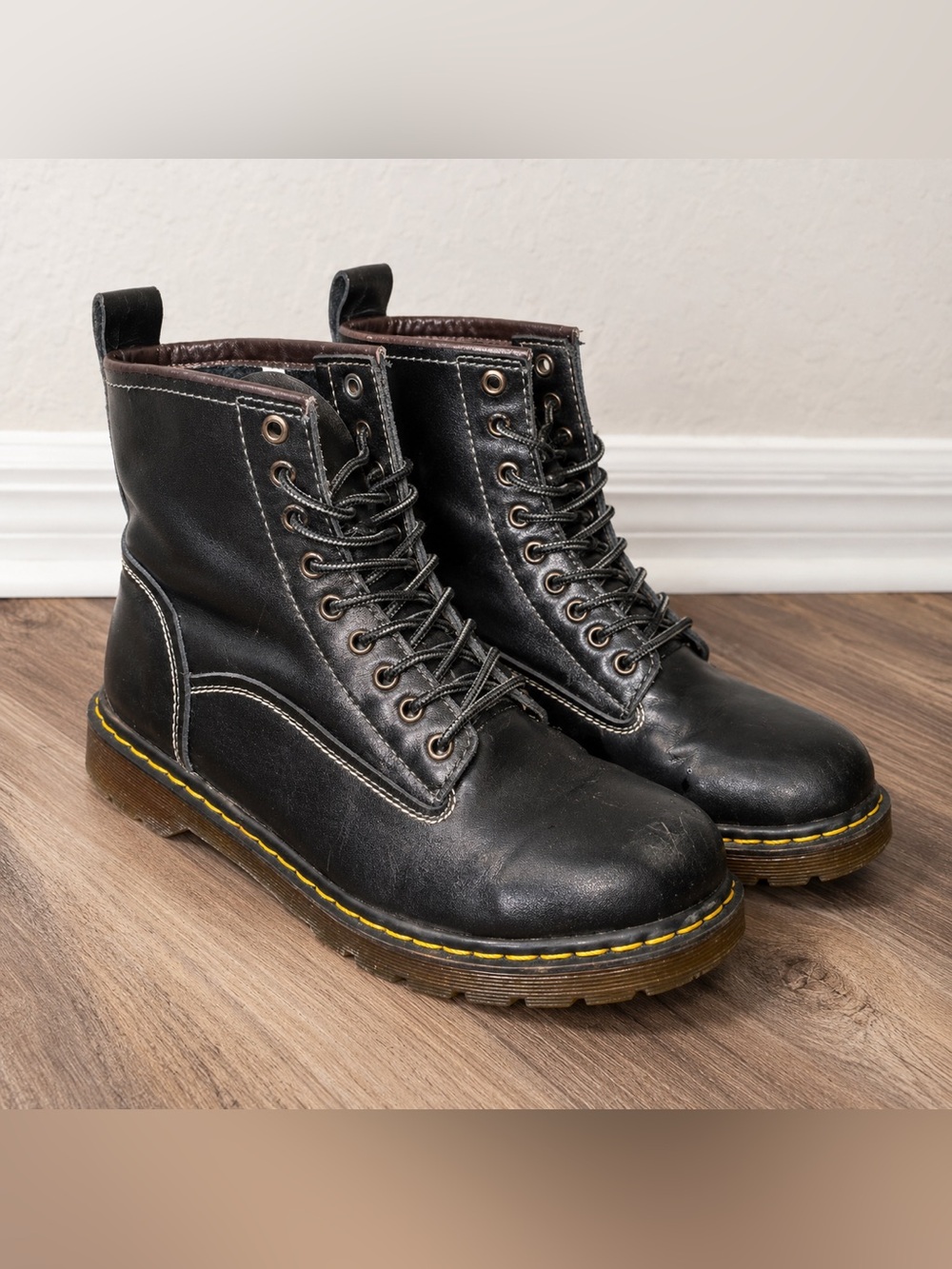 Fashion Black Combat Boots Lace Up Yellow Stitch Lug Sole Size EU 43